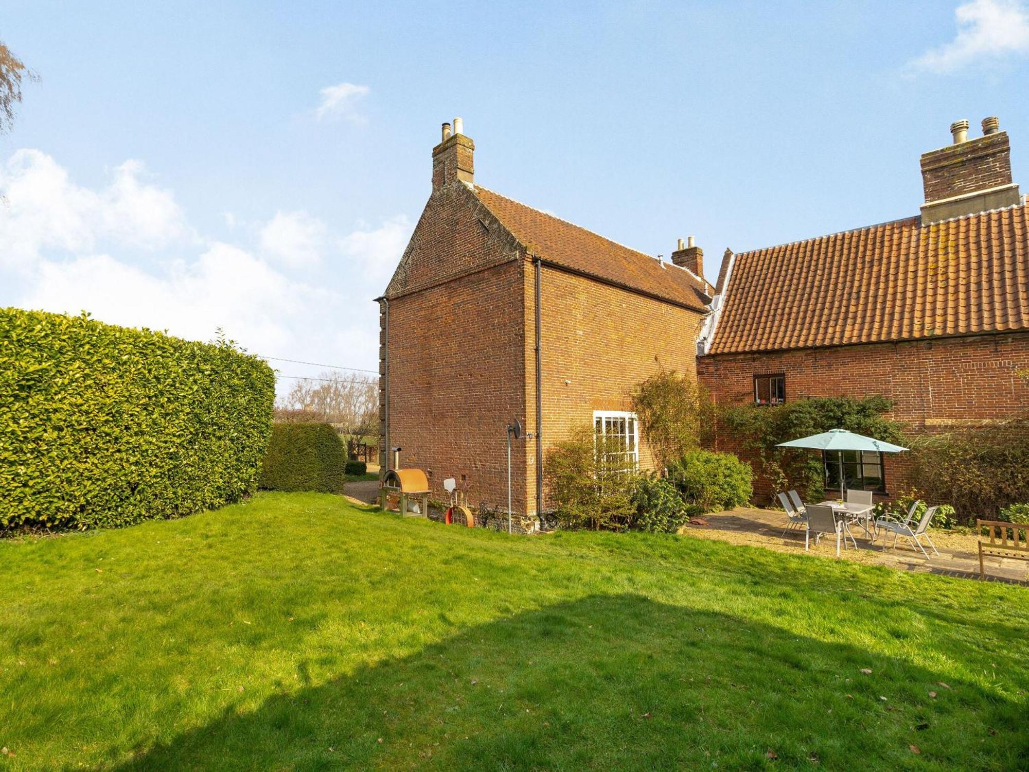 Hemblington Hall Arts And Leisure Ltd South Walsham Εξωτερικό φωτογραφία