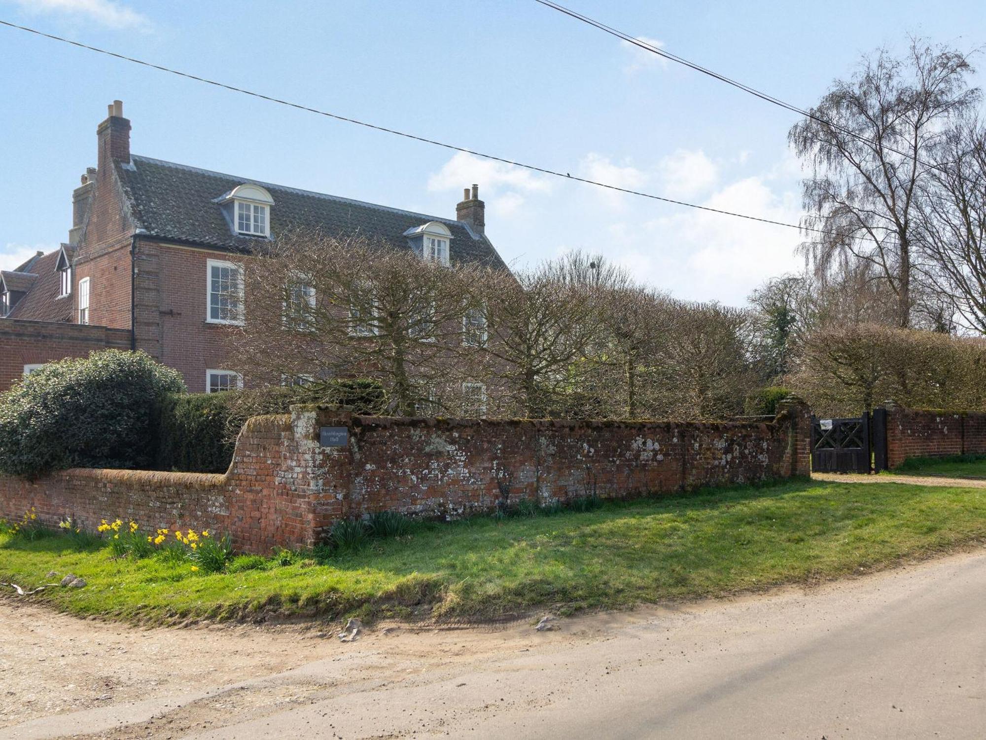 Hemblington Hall Arts And Leisure Ltd South Walsham Εξωτερικό φωτογραφία
