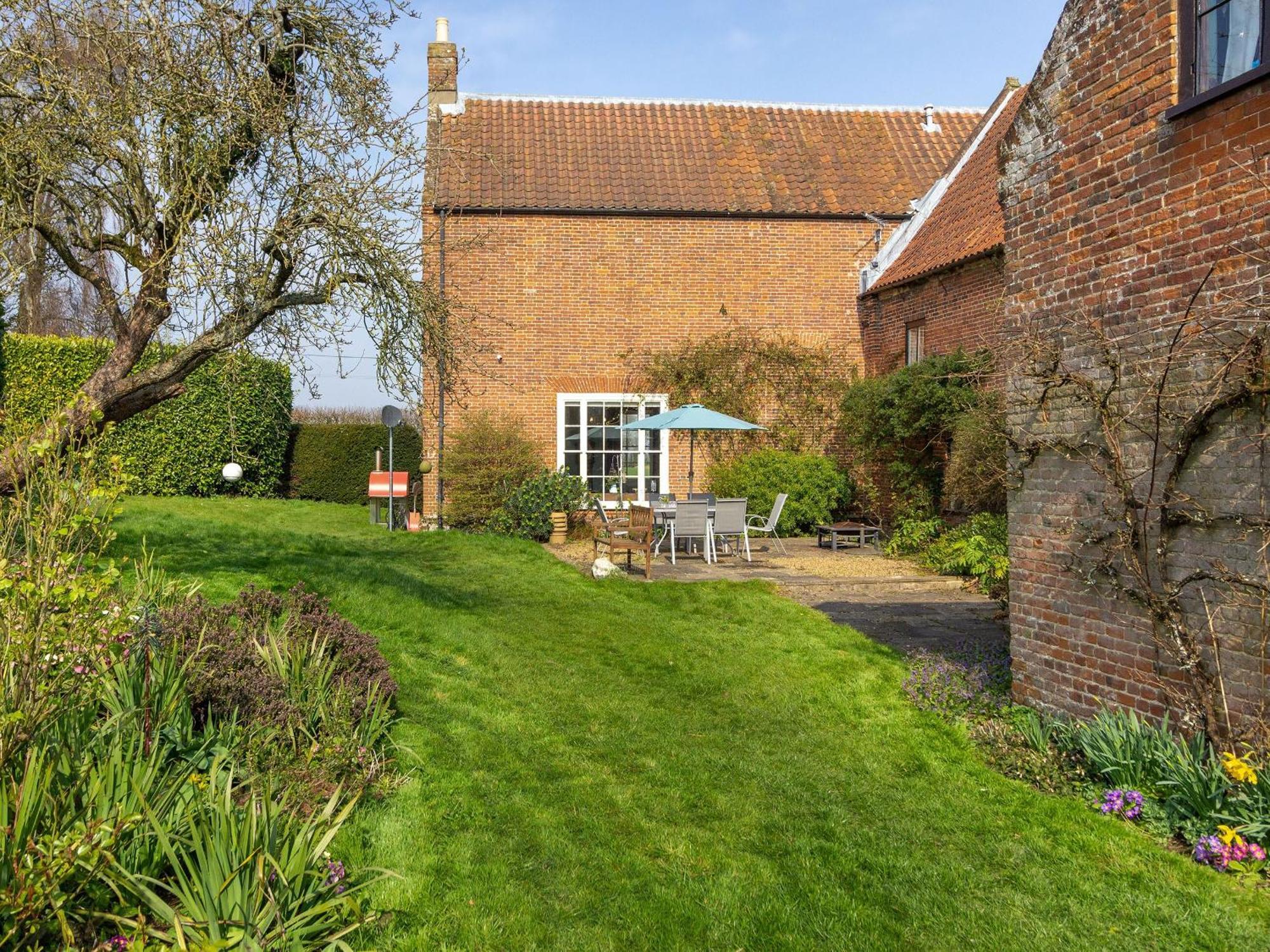 Hemblington Hall Arts And Leisure Ltd South Walsham Εξωτερικό φωτογραφία